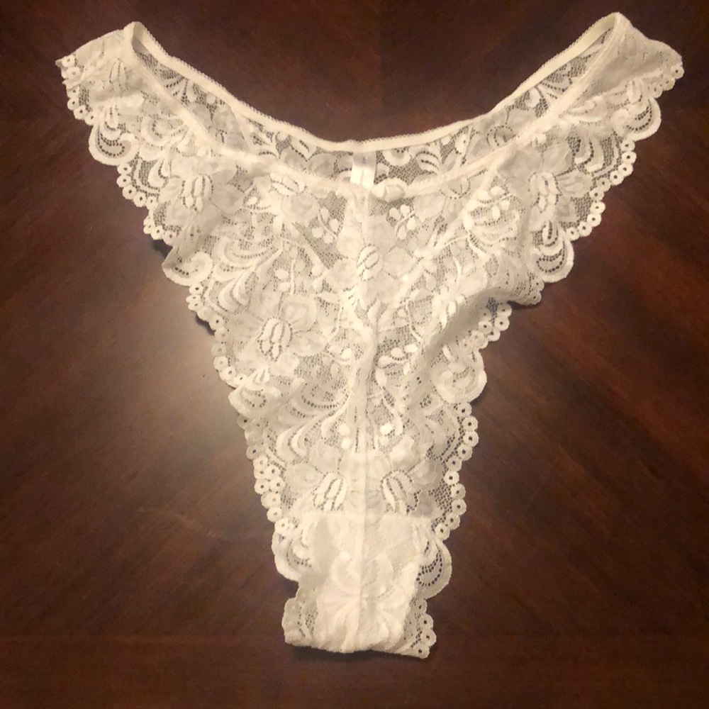 Lane Bryant lacy white panties thong style 18/20